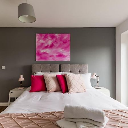 Tm - Rana Court 1 Bedroom Apartment With Balcony Oxford Buitenkant foto